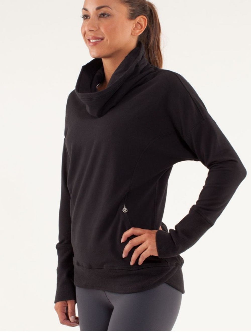 Lululemon run rest day black pullover turtleneck sweatshirt size 6